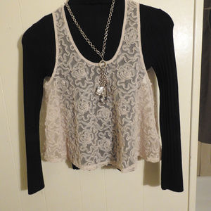 Women's Sleeveless Lacy Top